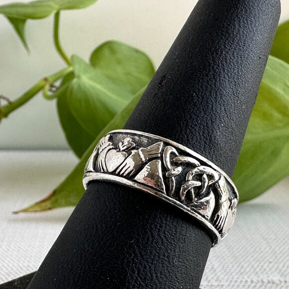 Sterling Silver Claddagh Ring Size 8.5 Irish Jewelry - Picture 2 of 7